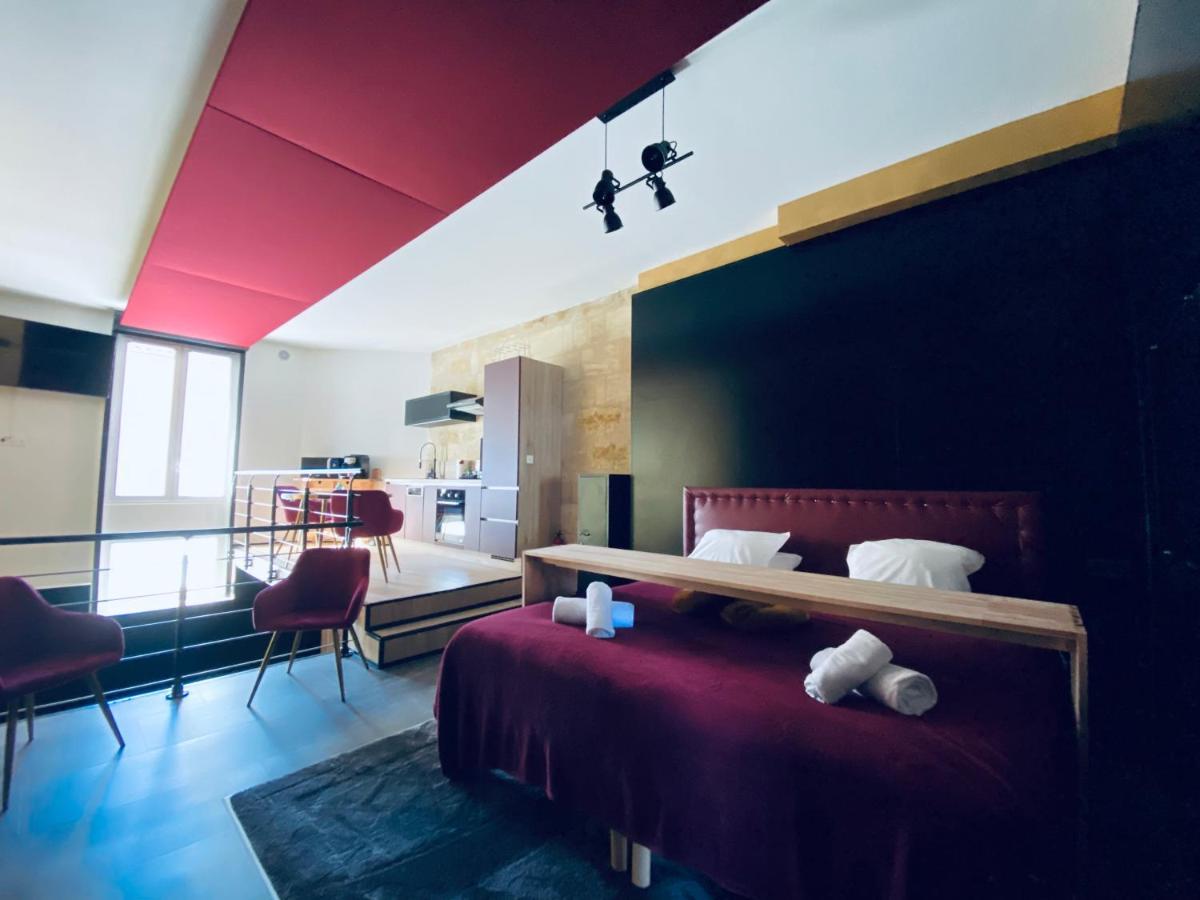 Mieuxqualhotel Jacuzzi Privatif Love Room Bordeaux Bagian luar foto